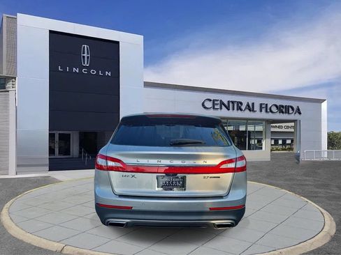 Used 2016 Lincoln MKX Reserve w/ Luxury Package FWD image 4