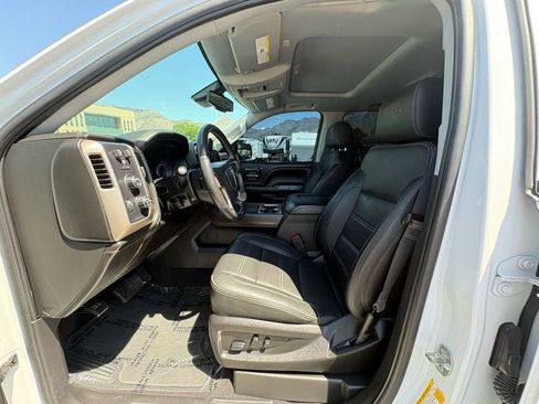 Used 2018 GMC Sierra 1500 Denali w/ Denali Ultimate Package AWD/4WD image 15