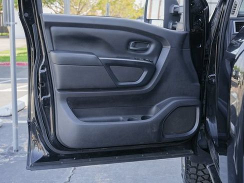 Used 2017 Nissan Titan S RWD image 20