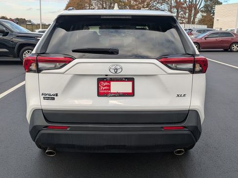 Certified 2021 Toyota RAV4 XLE w/ Convenience Package image 5