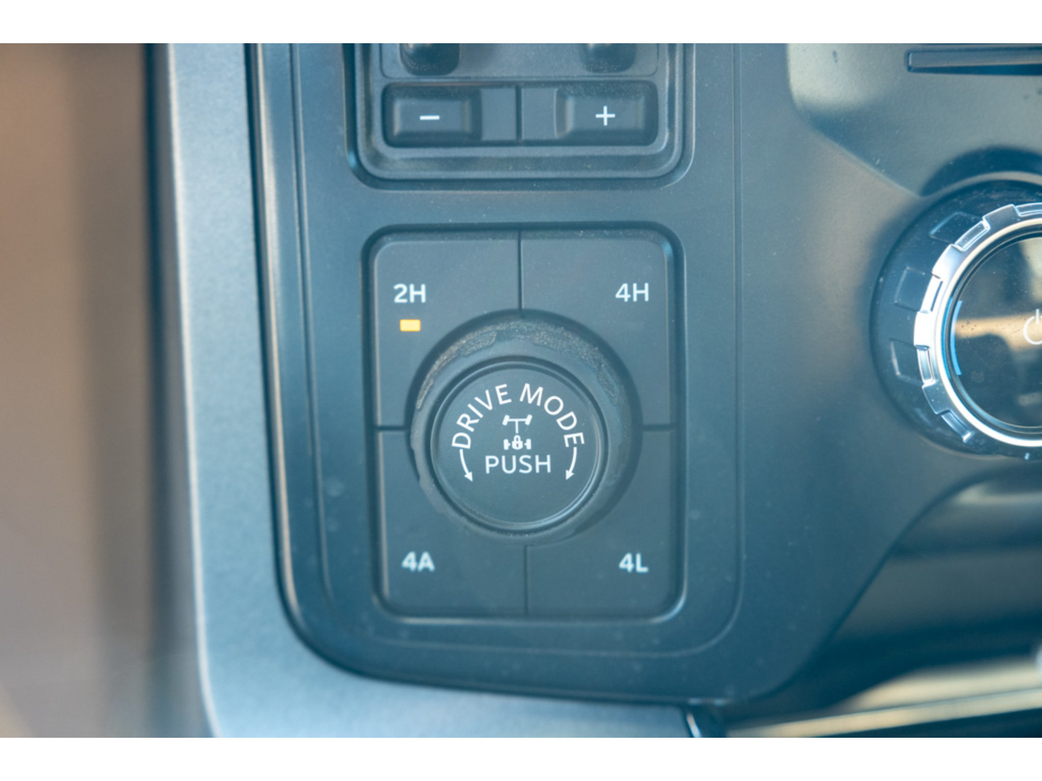Used 2022 Ford F150 Lariat AWD/4WD image 28