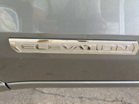 Used 2024 GMC Canyon Elevation RWD image 23
