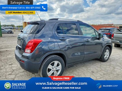 Used 2016 Chevrolet Trax LT w/ LT Convenience Package image 4