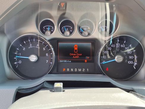 Used 2016 Ford F250 XLT w/ XLT Premium Package AWD/4WD image 31