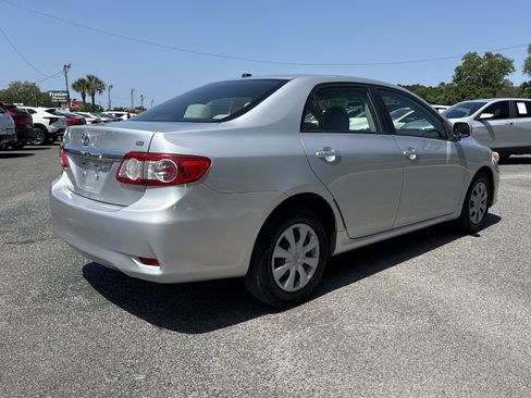 Used 2011 Toyota Corolla LE FWD image 6