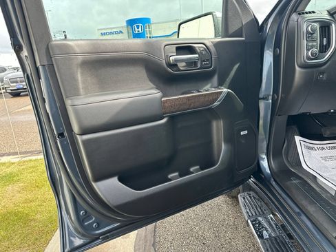 Used 2022 GMC Sierra 1500 Denali w/ Driver Alert Package II AWD/4WD image 21