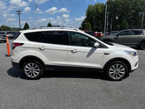 Used 2018 Ford Escape Titanium AWD/4WD image 8