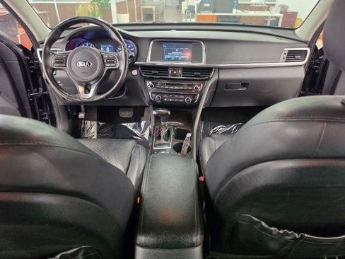 Used 2017 Kia Optima EX FWD image 9