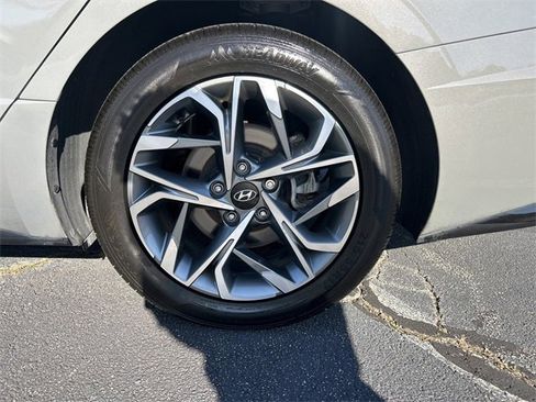 Used 2023 Hyundai Sonata SEL image 26