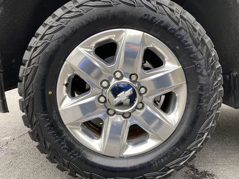 Used 2020 Chevrolet Silverado 2500 LTZ w/ LTZ Convenience Package image 47