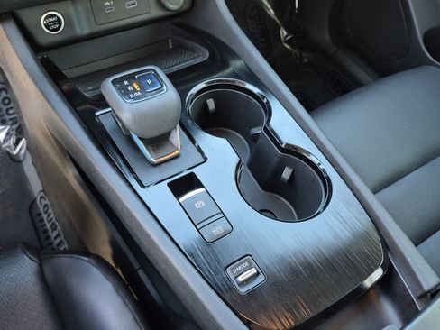 Certified 2021 Nissan Rogue SV w/ Premium Package FWD image 30