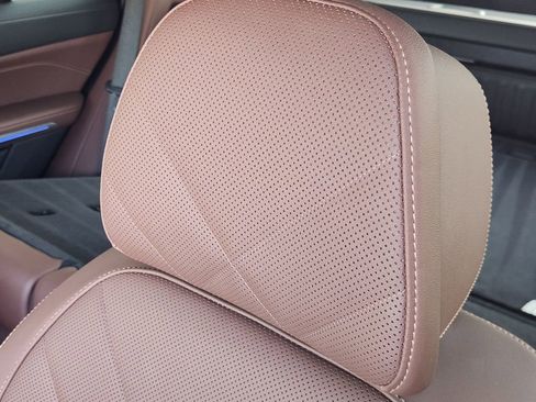 Used 2023 BMW X5 M50i w/ Climate Comfort Package image 25