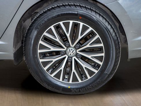 Used 2021 Volkswagen Jetta S image 33