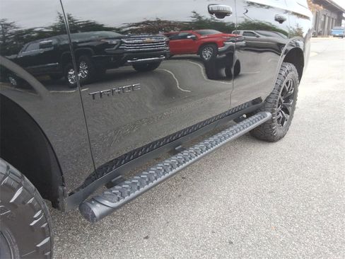 Certified 2024 Chevrolet Tahoe Z71 w/ Luxury Package image 12