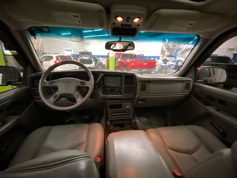 Used 2003 GMC Yukon Denali AWD/4WD image 29