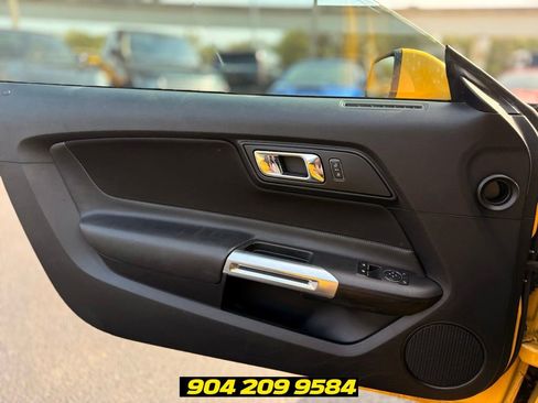 Used 2017 Ford Mustang GT RWD image 19