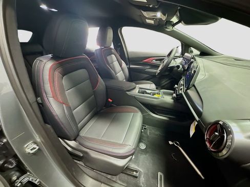 New 2026 Chevrolet Equinox EV RS FWD image 30