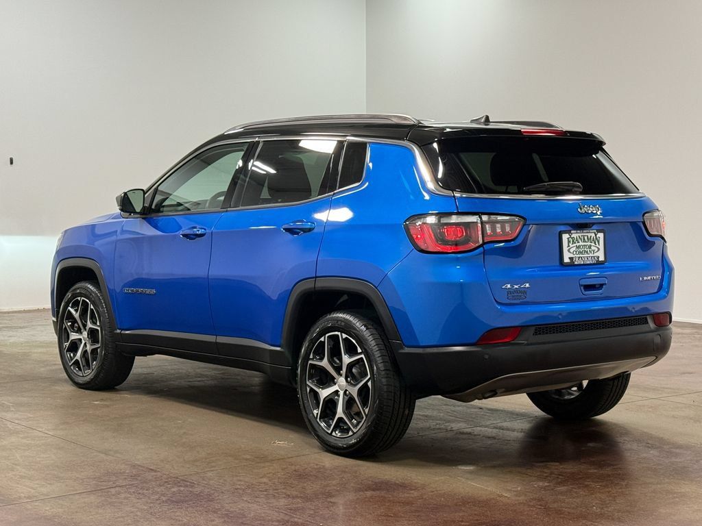 Used 2024 Jeep Compass Limited AWD/4WD image 5