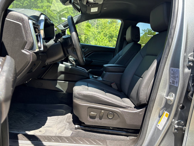 Used 2024 GMC Canyon Elevation w/ Elevation Premium Package AWD/4WD image 36