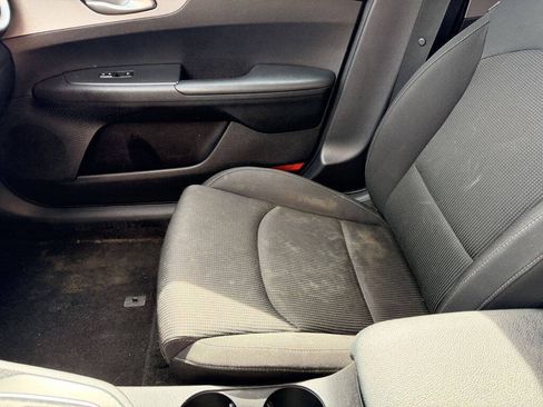 Used 2019 Kia Forte LXS FWD image 11