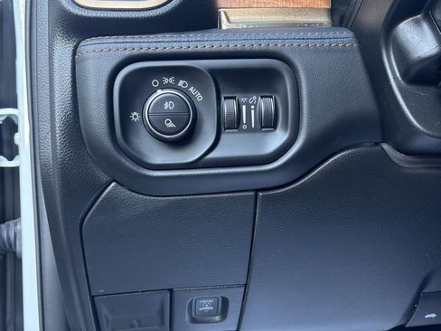 Used 2024 RAM 3500 Limited w/ Safety Group image 10