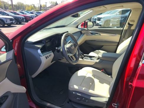 Certified 2021 Cadillac XT5 Premium Luxury AWD/4WD image 10