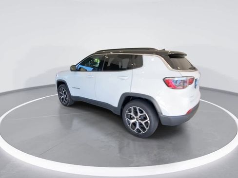 Used 2025 Jeep Compass Limited AWD/4WD image 6