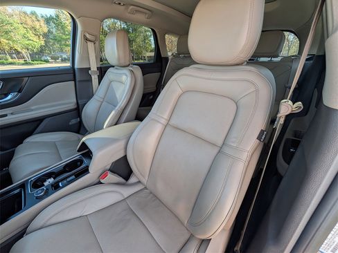 Used 2020 Lincoln Corsair Reserve w/ Equipment Group 202A image 15