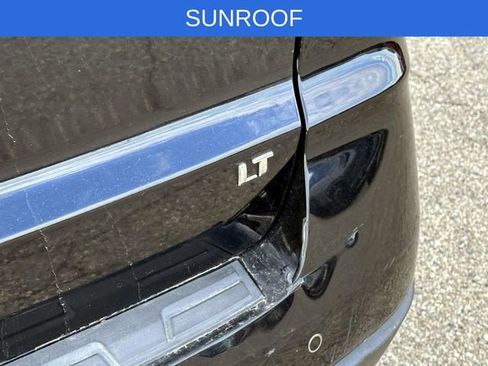 Certified 2017 Chevrolet Traverse LT w/ Style and Technology Package image 10