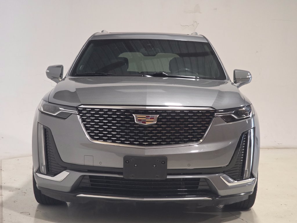 Used 2023 Cadillac XT6 Premium Luxury FWD image 2