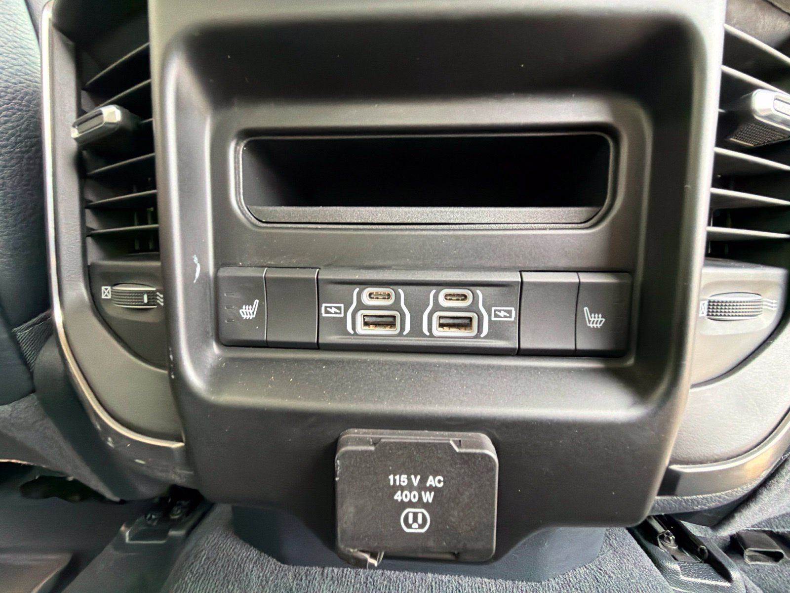 Used 2021 RAM 1500 Limited w/ Off-Road Group AWD/4WD image 12