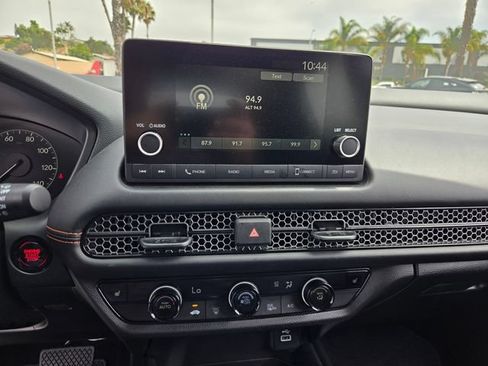 Used 2025 Honda HR-V Sport image 18