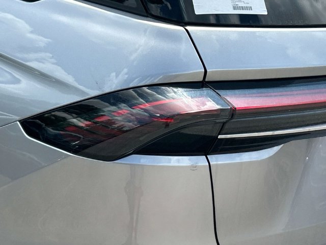 New 2026 Lincoln Nautilus Premier w/ Jet Appearance Package AWD/4WD image 10