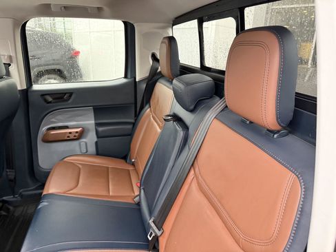 Used 2022 Ford Maverick Lariat w/ Lariat Luxury Package image 12