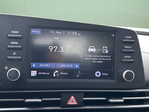 Used 2022 Hyundai Elantra SEL w/ Preferred Accessory Package image 29