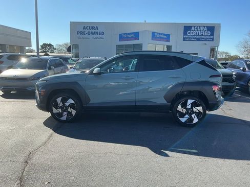 Used 2024 Hyundai Kona Limited image 2