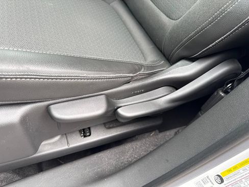 Used 2024 Buick Encore GX Preferred AWD/4WD image 22