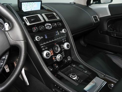 Used 2010 Aston Martin DBS Coupe image 38