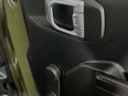 Used 2021 Jeep Wrangler Sport image 32