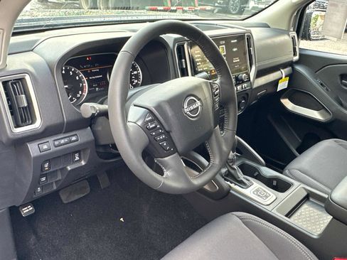 New 2026 Nissan Frontier SV w/ SV Convenience Package AWD/4WD image 28
