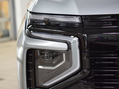 New 2026 Chevrolet Suburban Premier AWD/4WD image 12