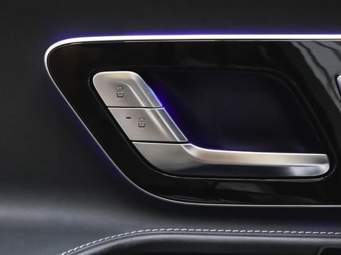 Used 2023 Mercedes-Benz SL 63 AMG 4MATIC image 20