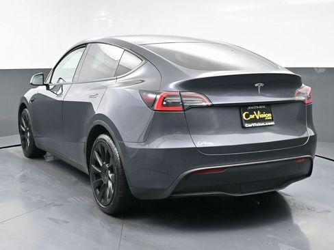 Used 2021 Tesla Model Y Long Range image 6