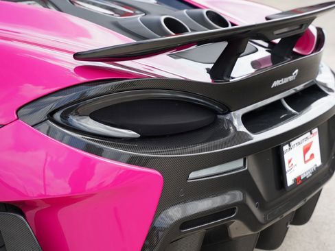 Used 2019 McLaren 600LT RWD image 6