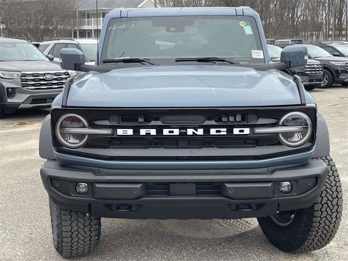 New 2025 Ford Bronco Outer Banks w/ Sasquatch Package image 8