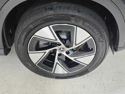 Used 2023 Mercedes-Benz GLC 300 4MATIC image 9