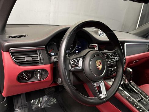 Used 2020 Porsche Macan GTS AWD/4WD image 21