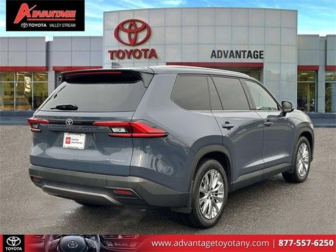 Used 2024 Toyota Grand Highlander Platinum image 7