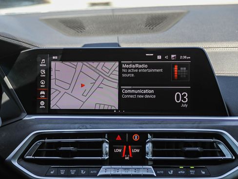 Used 2021 BMW X5 sDrive40i w/ Convenience Package RWD image 14