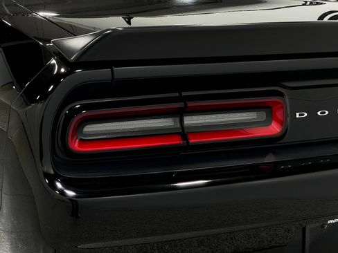 Used 2020 Dodge Challenger SRT Hellcat RWD image 31